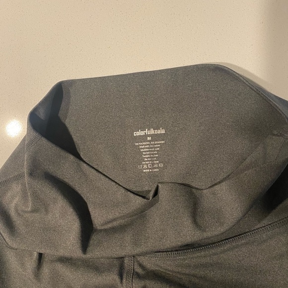 Colorfulkoala 3/4 Grey Leggings - Picture 3 of 3